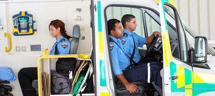 Una imagen de personal público sanitario en Qatar.