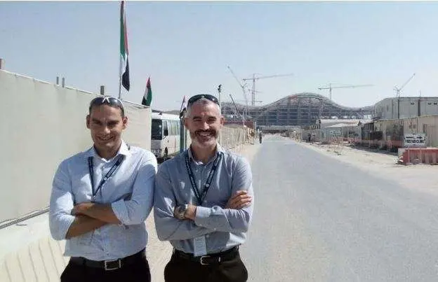 Los ingenieros catalanes en la obra de la nueva terminal del Aeropuerto de Abu Dhabi.