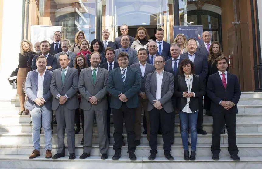 Foto de familia de los organizadores del Festival de Cine Iberoamericana. (