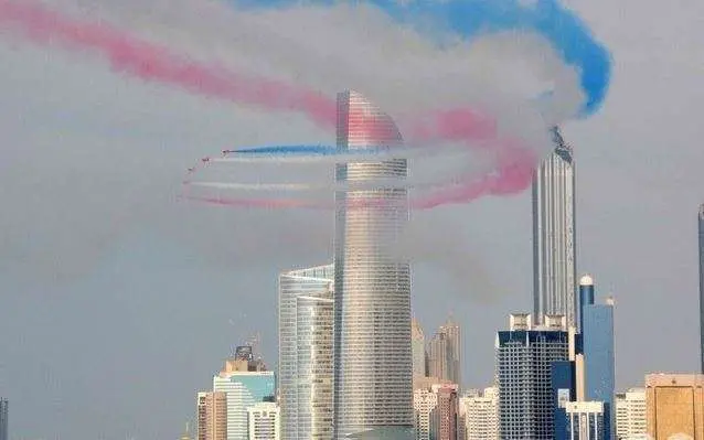 Una actuación del escuadrón británico en Abu Dhabi.