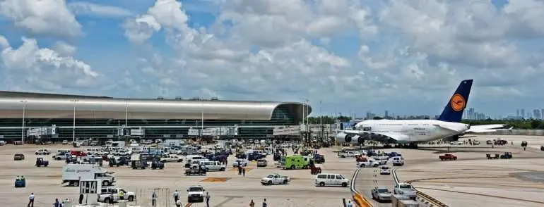 Imagen de la pista del aeropuerto de Fort Lauderdale en Florida, tras el suceso.