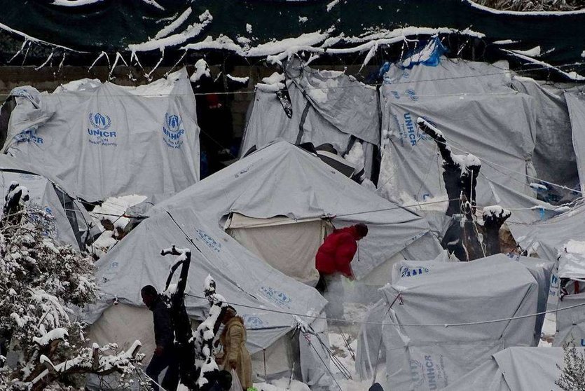 El campo de refugiados en la Isla de Lesbos en Grecia, completamente nevado.