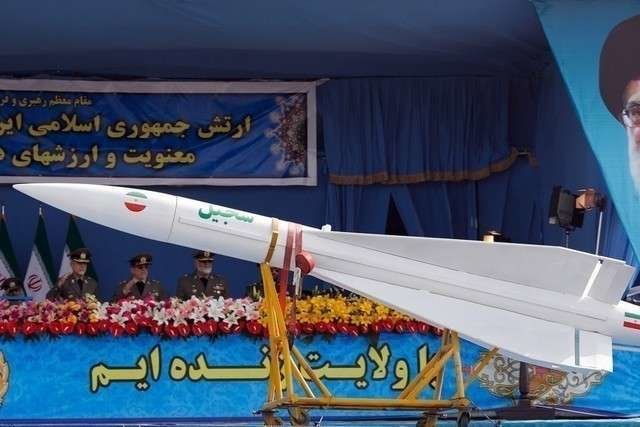 Un misil Sejil de alcance medio en un desfile militar en Teherán. 