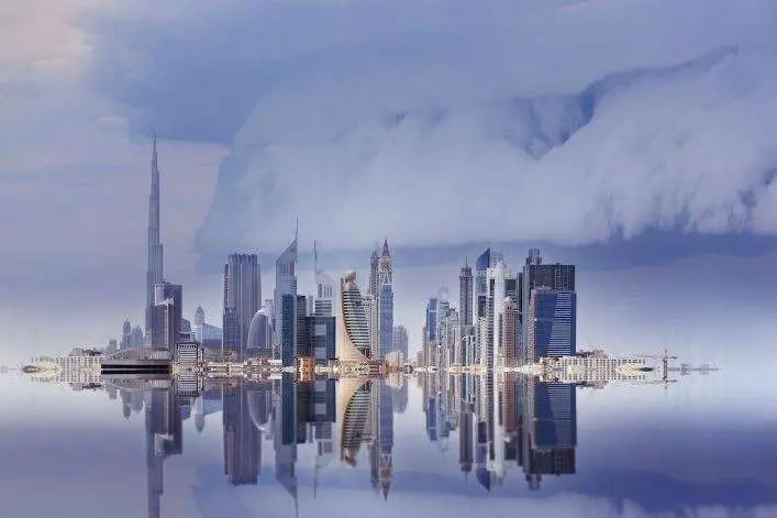 Montaje con fotografías del Skyline de Dubai. (Forbes)