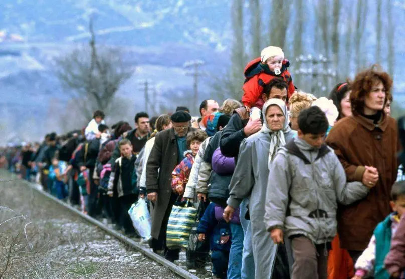 Fila de refugiados en uno de los campos. (ONU)