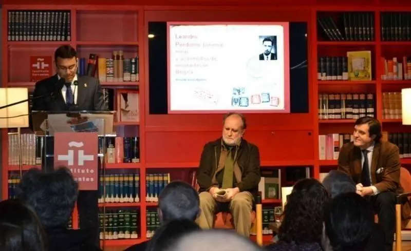 Homenaje a Leandro Perdomo en la sede del Instituto Cervantes en Bruselas. (@InstCervantes)