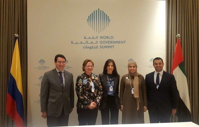 Autoridades de Colombia y Emiratos Árabes presentes en el acto de firma del momerando. (Cedida)