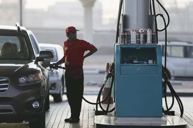 Una gasolinera en Emiratos Árabes Unidos.