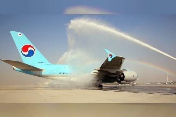 El A380 de Koren Air a su llegada a Dubai.