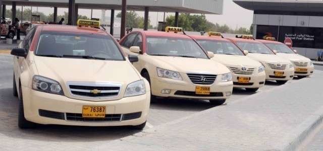 Una imagen de taxis en Dubai.