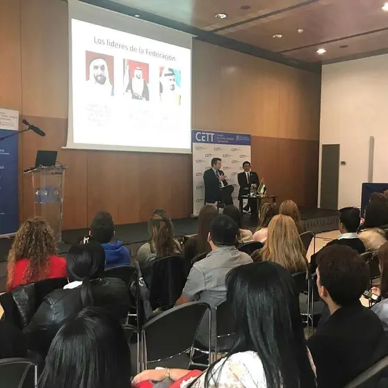 Un momento de la Conferencia sobre EAU en la Universidad de Barcelona.