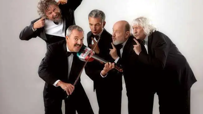 El grupo argentino Les Luthiers.