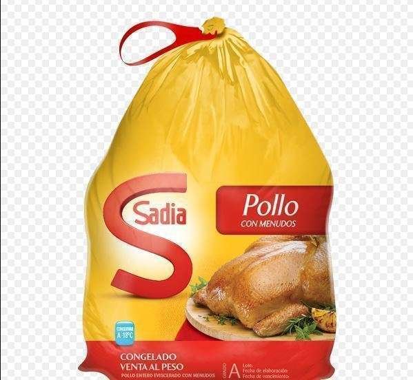 Una bolsa de pollo congelado Sadia distribuido en países de habla hispana.