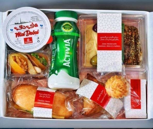 El menú de iftar de la aerolínea Emirates.