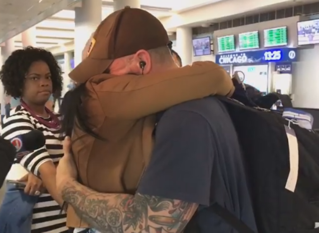 El cubano ha su llegada al aeropuerto de Chicago.(tmj4.com)