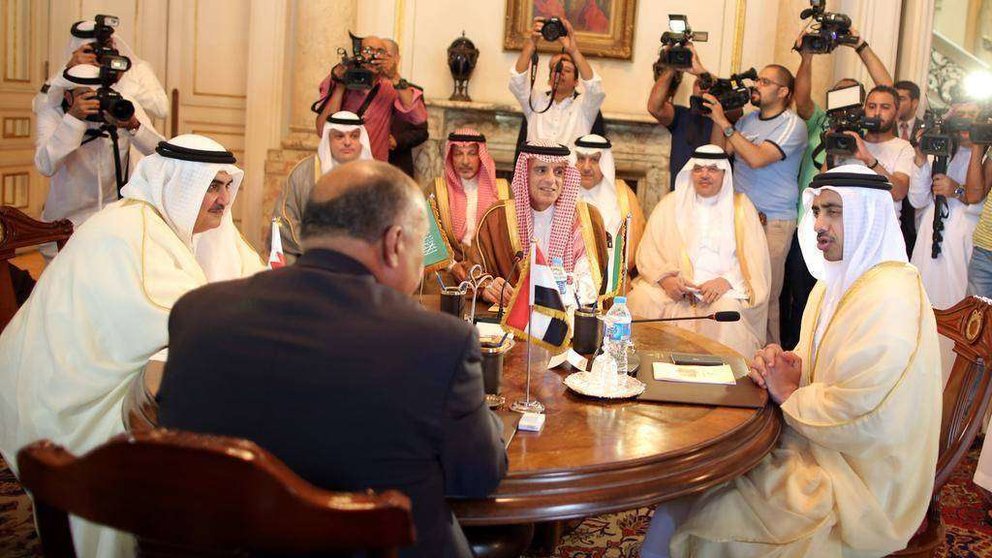 Los ministros de Exteriores de EAU, Arabia Saudita, Bahréin y Egipto durante la reunión en El Cairo. (Al Arabiya)
