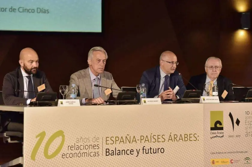 De izquierda a derecha, Jaime García-Legaz, Alfredo Bonet, José Antonio Vega y Juan Canals, durante el décimo aniversario de Casa Árabe. (Casa Árabe / Daniel Manchado)