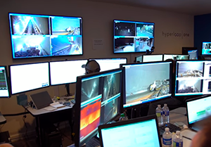 El equipo del proyecto Hyperloop One, durante la primera prueba.