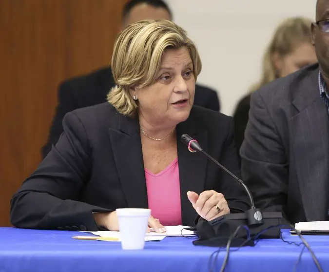 Ileana Ros-Lehtinen, presidenta del subcomité para Oriente Medio y Norte de África en el Congreso de los EEUU, durante una comparecencia.