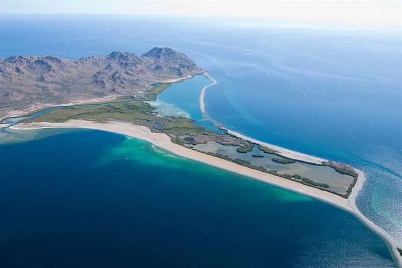 Una imagen aérea de Isla Cerralvo en México.