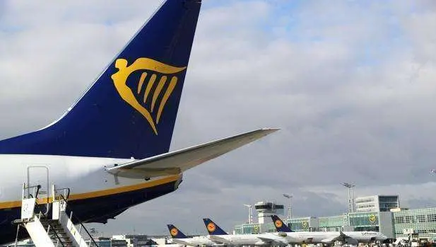 Un avión de la aerolínea irlandesa, Ryanair.