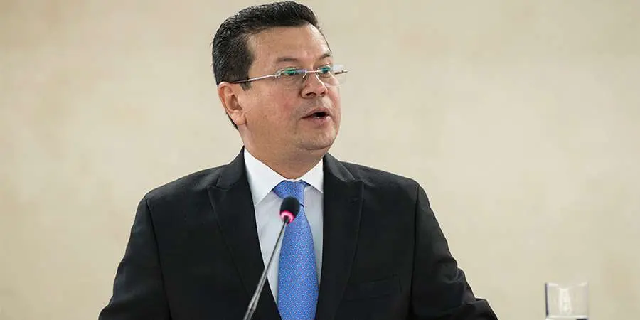 El ministro de Realaciones Exteriores de EL Salvador, Hugo Martínez Bonilla.