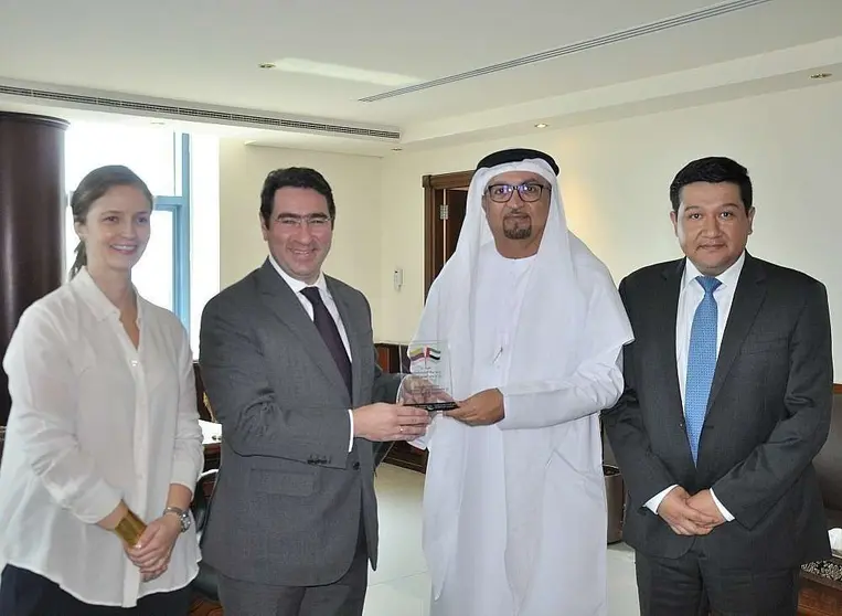 En la imagen, de izquierda a derecha, Juliana Villegas, de Procolombia, Faihan Al Fayez, embajador de Colombia en EAU, Humaid Mohamed, secretario de Cámaras de Comercio e Industria EAU, y Gonzalo Vargas, de Procolombia. (Cedida)