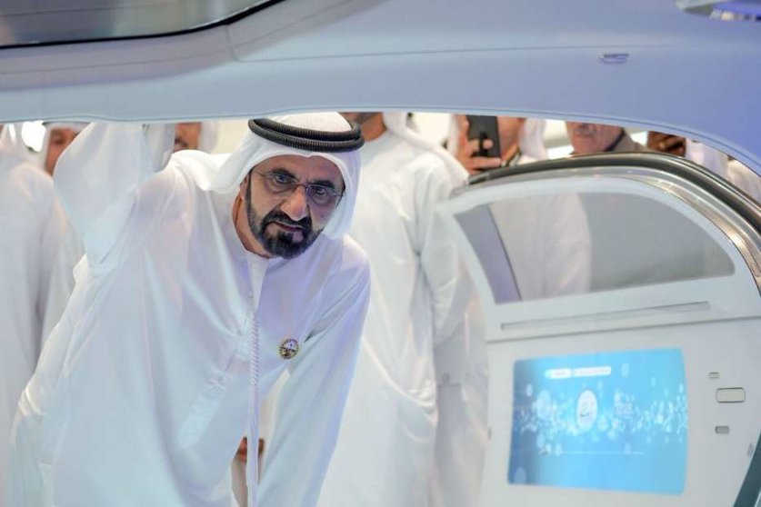 El jeque Mohammed bin Rashid visitó la exposición Gitex en Dubai.