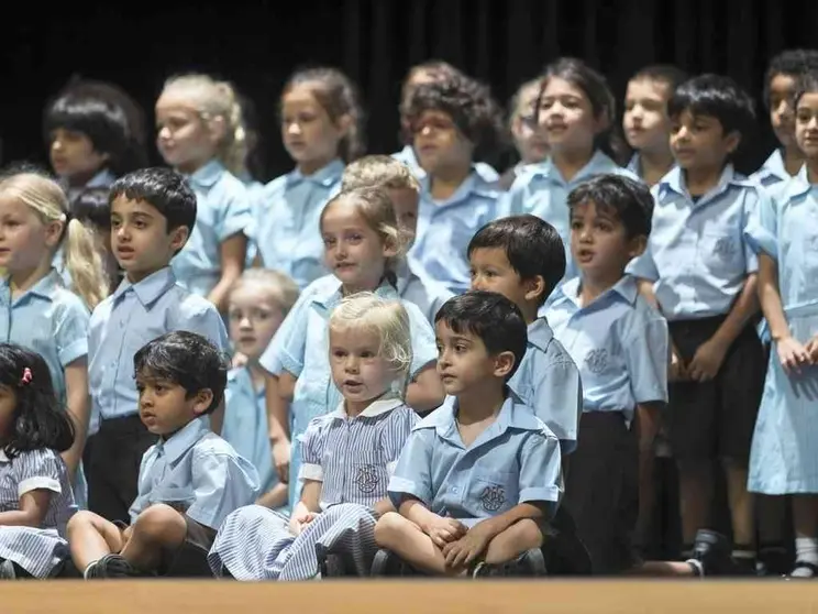 Alumnos de The North London Collegiate School.(Christopher Pike / The National)