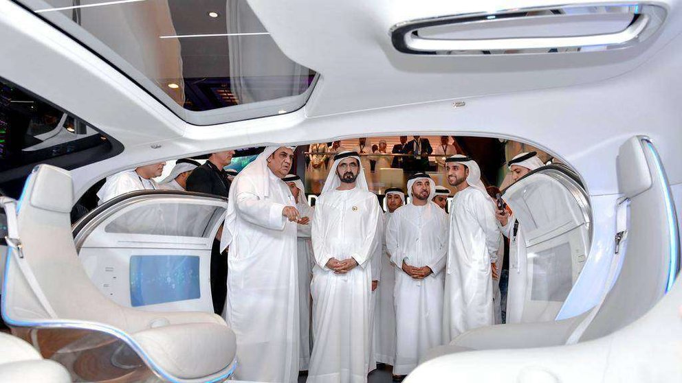 Mohammed bin Rashid, visita GITEX Technology Week el 8 de octubre de 2017, en el World Trade Center de Dubai. (WAM)