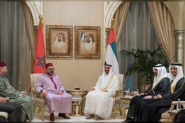 El presidente de EAU durante un encuentro con el rey de Marruecos. (WAM)