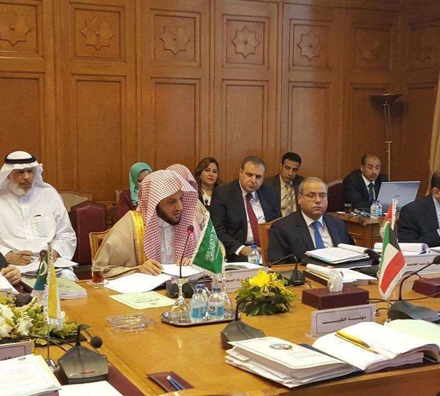 Ministros de Justicia de los países árabes reunidos en El Cairo. (Saudi Channel 2)
