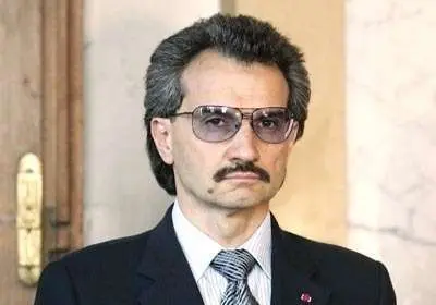 El príncipe saudí Alwaleed bin Talal uno de los hombres más ricos del mundo.