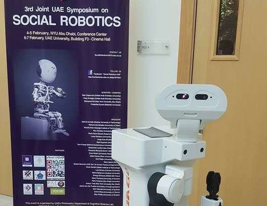 El robot Tiago de la empresa española Palrobotics en el Simposio sobre Robótica Social que se celebra esta semana en Abu Dhabi. (@PALRobotics)