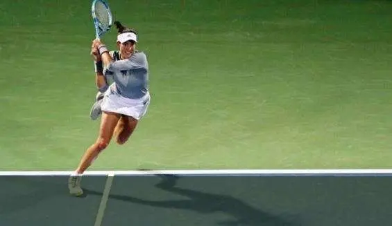 Muguruza en la pista de Dubai.