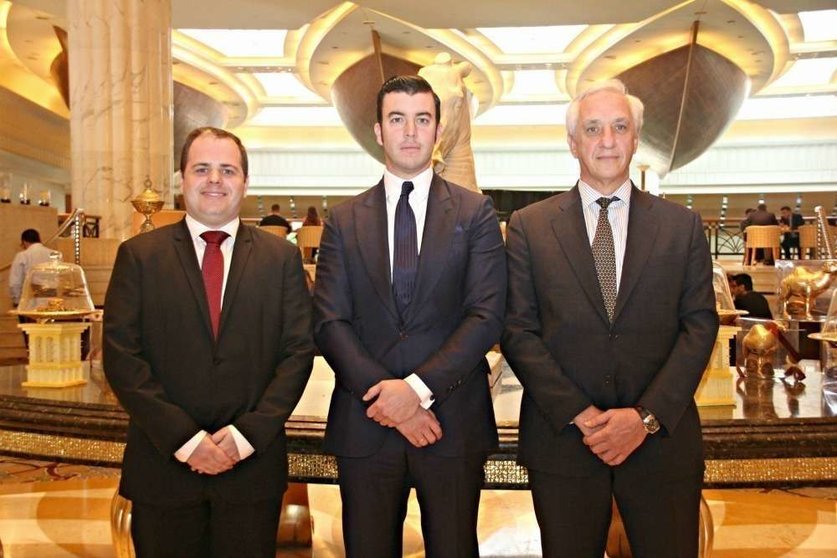 De izquierda a derecha, Albert Jové, Guillermo Cobelo y Ramón Areitio. (EL CORREO)