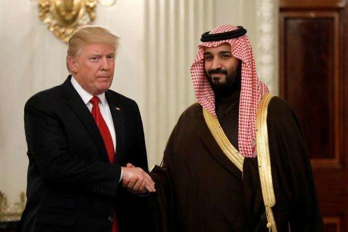 Donald Trump junto al ministro de Defensa saudí en una visita a la Casa Blanca.