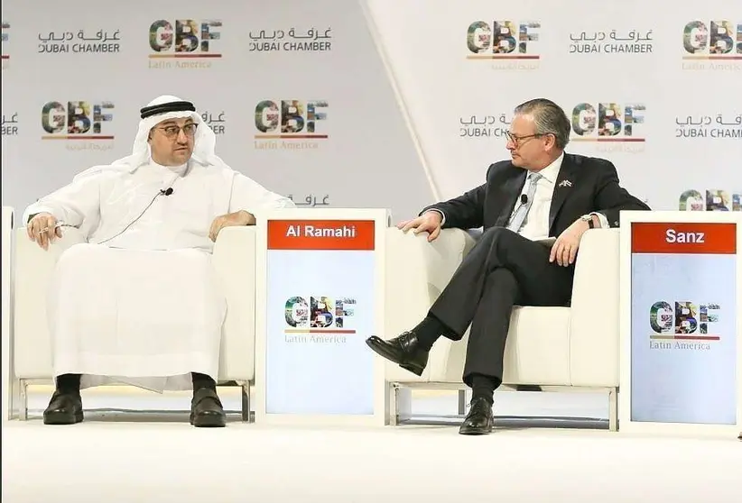 El CEO de Masdar, Mohamed Jameel Al Ramahi, y Manuel A. González Sanz, ministro de Relaciones Exteriores de Costa Rica, en el panel sobre la transición energética en Medio Oriente y América Latina.