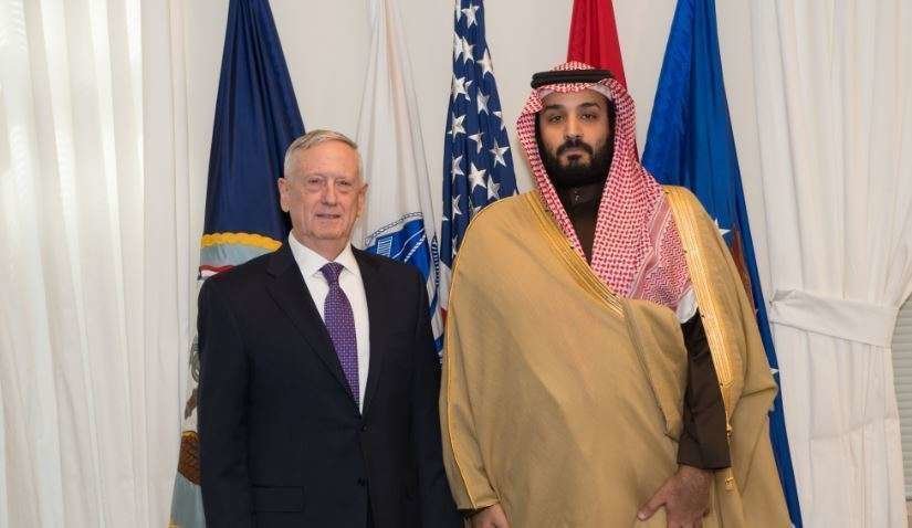 El secretario de Defensa de EEUU y el príncipe heredero saudí.