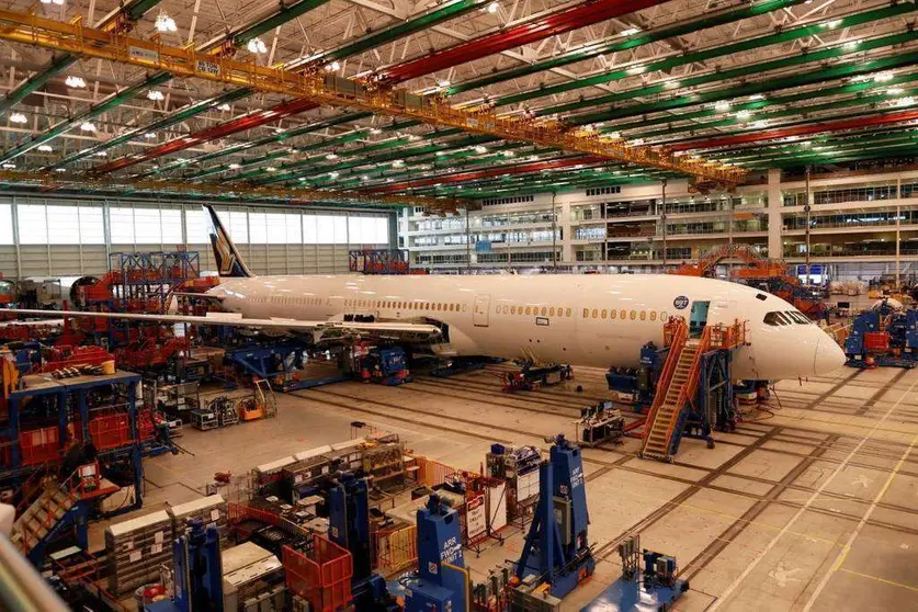 El Dreamliner 787.10 en su lugar de construcción.