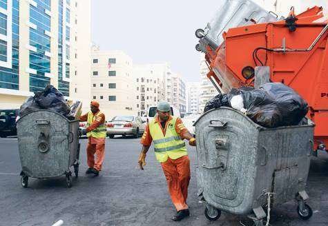 Contenedores de basura en Dubai.