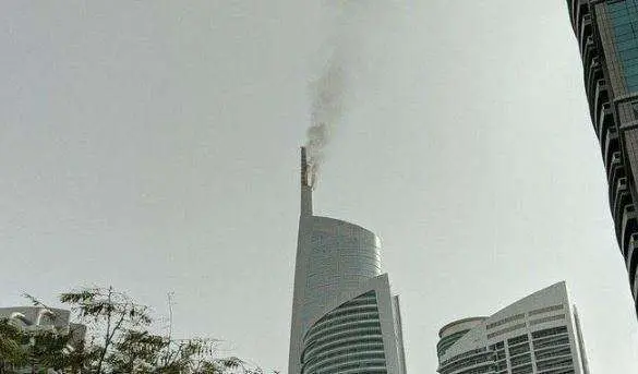 Almas Tower es un rascacielos de 68 pisos en JLT.