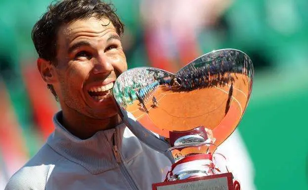 Nadal tras conseguir el Campeonato de Montecarlo 2018.