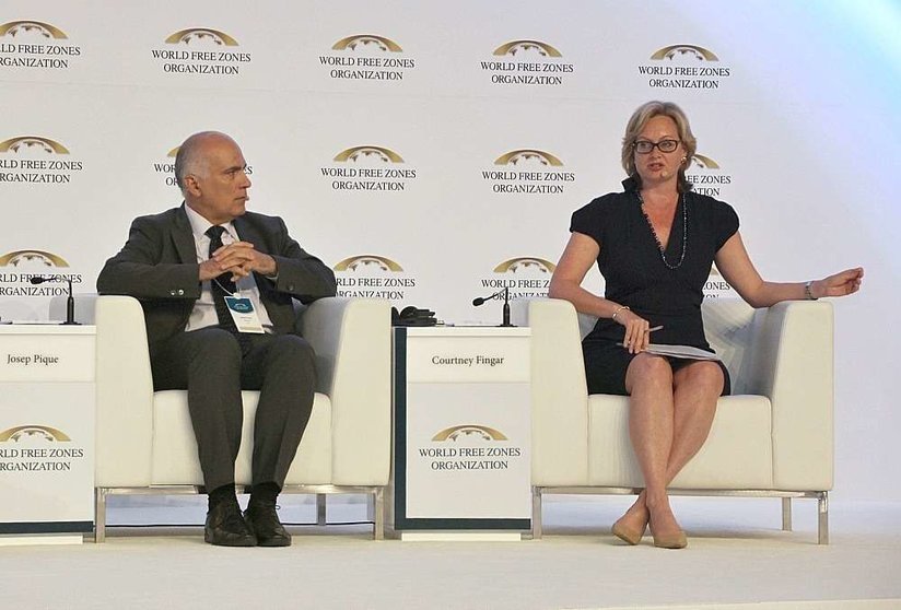 El presidente ejecutivo de La Salle Technova Barcelona, durante su intervención en 'World Free Zones 2018' en Dubai. (EL CORREO)