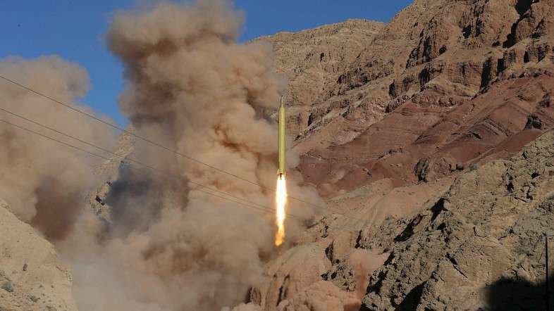 Un misil lanzado por los rebeldes hutíes en Yemen.