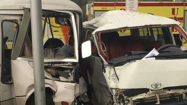 Los autobuses después del suceso.