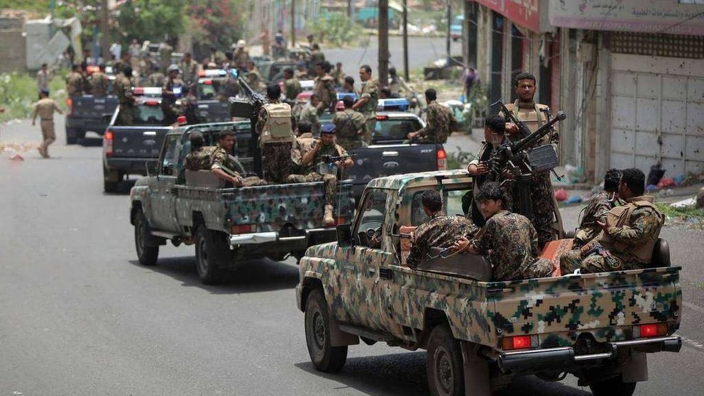 En la imagen de AFP, fuerzas yemeníes en la ciudad yemení de Taiz,