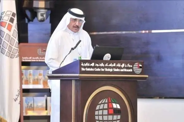 Abdulaziz Al Owaisheq, durante su intervención. (WAM)