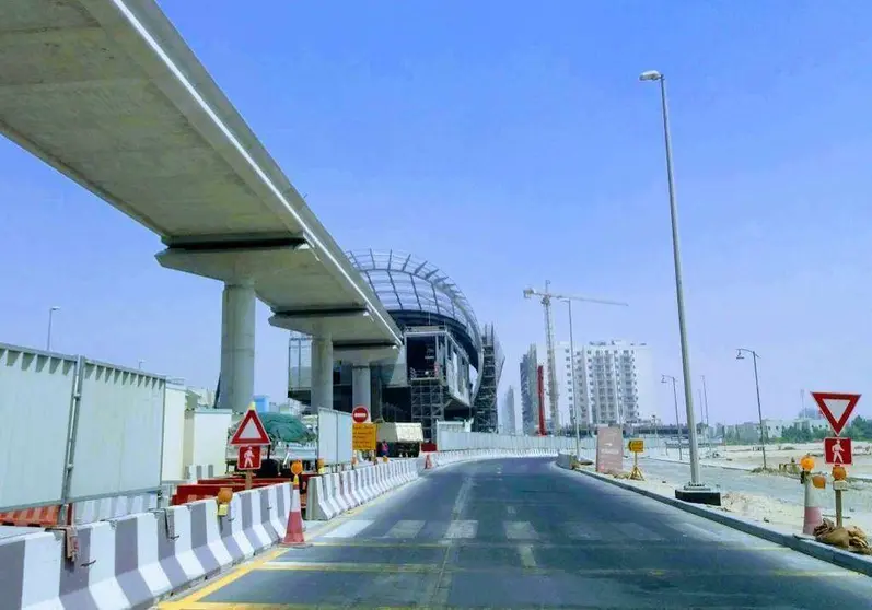 La estación de Metro en la zona de Al Furjan en construcción. (EL CORREO)