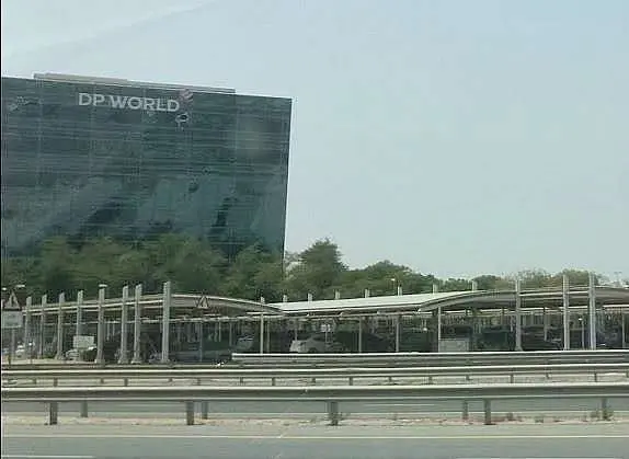 La sede de DP World en la carretera E11 de Dubai. (EL CORREO)